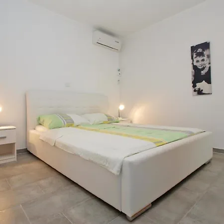 Fuer 4 Personen Ca 50 Qm In Medulin, Istrien Suedkueste Von Istrien Apartment Medulin
