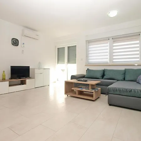 Fuer 4 Personen Ca 50 Qm In Medulin, Istrien Suedkueste Von Istrien Apartment *