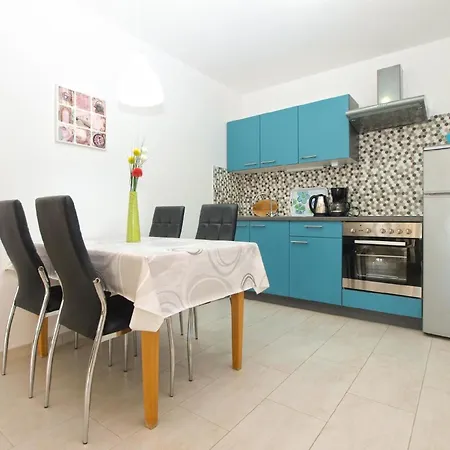 Apartment Fuer 4 Personen Ca 50 Qm In Medulin, Istrien Suedkueste Von Istrien Medulin
